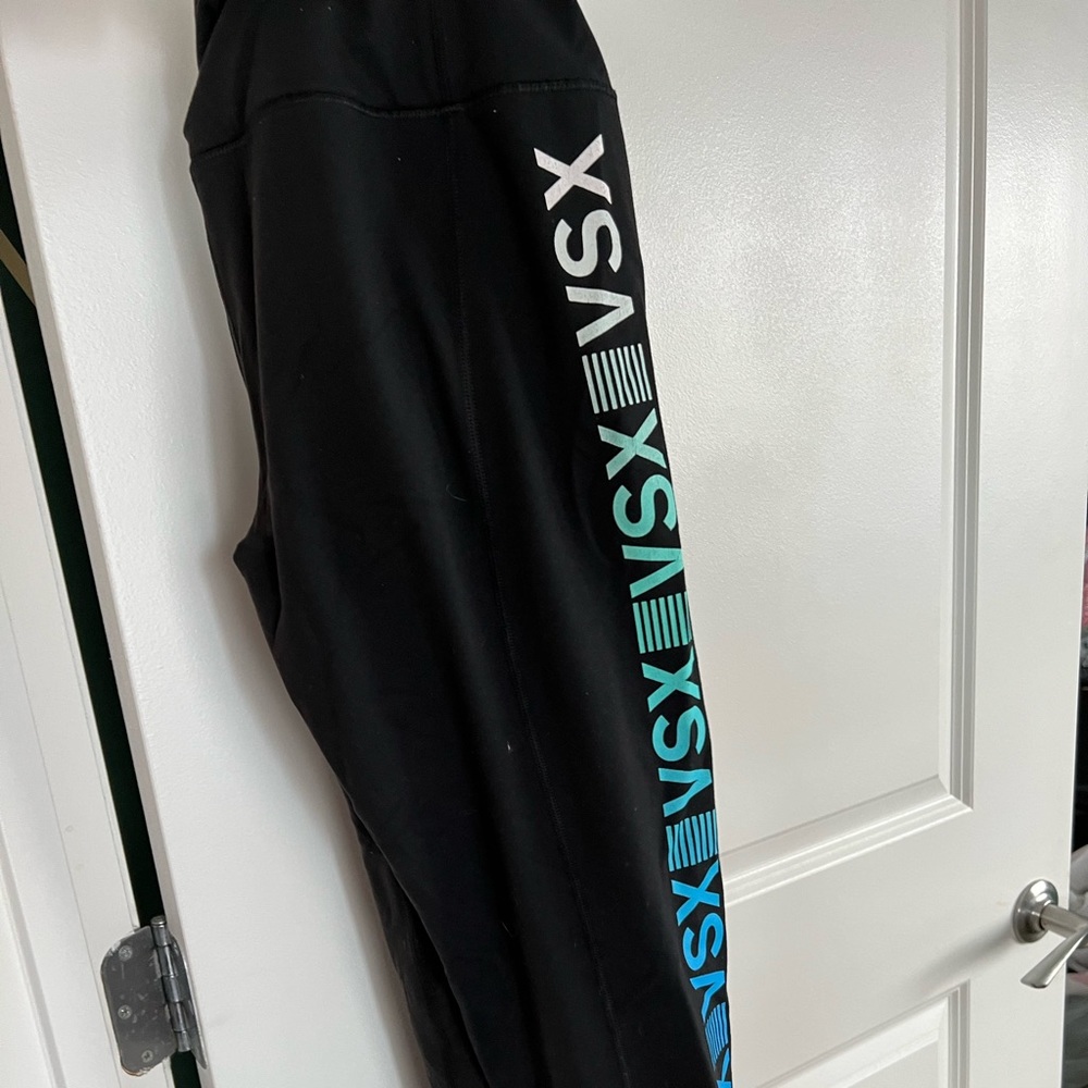 VSX Victoria Secret Sport Leggings. size M.